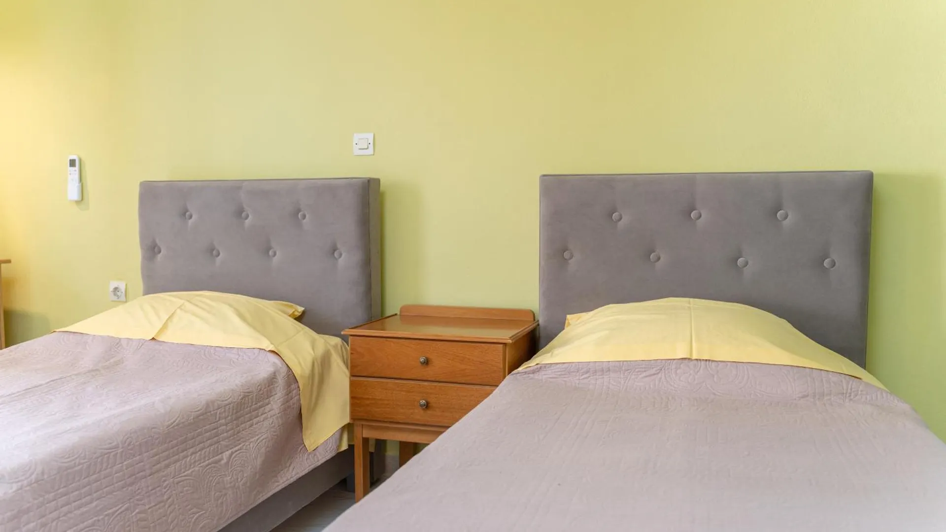 Aparthotel Remezzo Apartments Sami