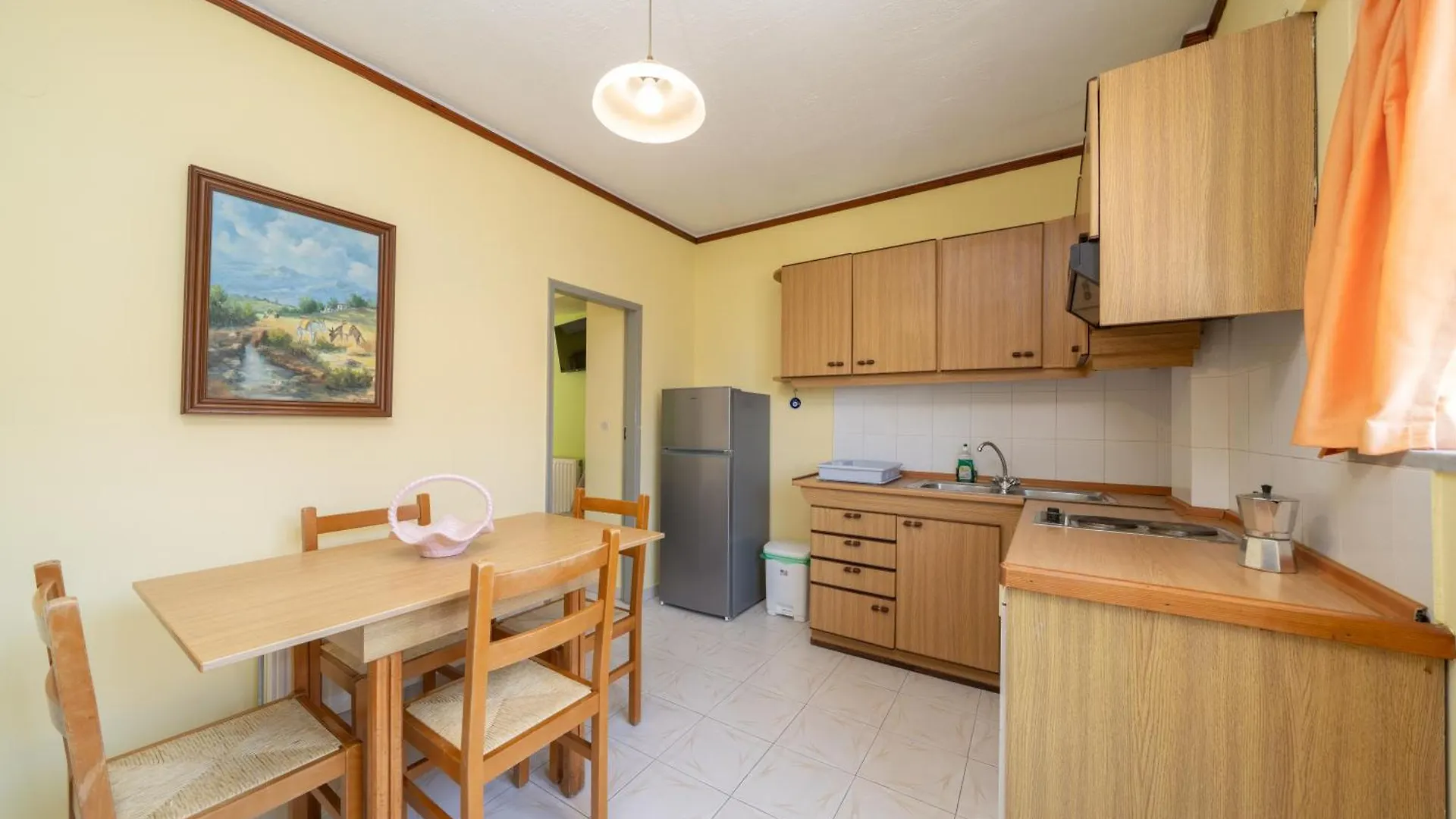 Remezzo Apartments Sami  2*, Sami (Kefalonia)