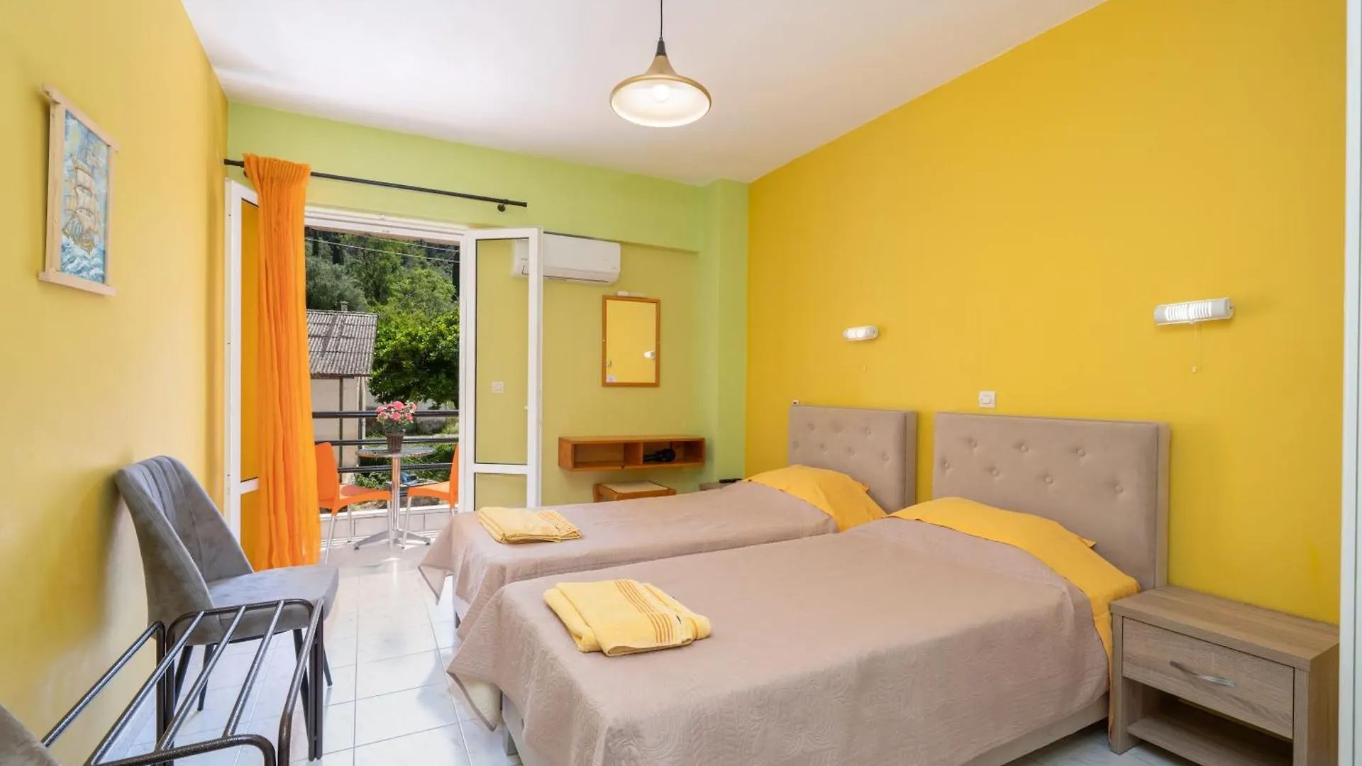 Remezzo Apartments Sami  2*, Sami (Kefalonia) Grekland