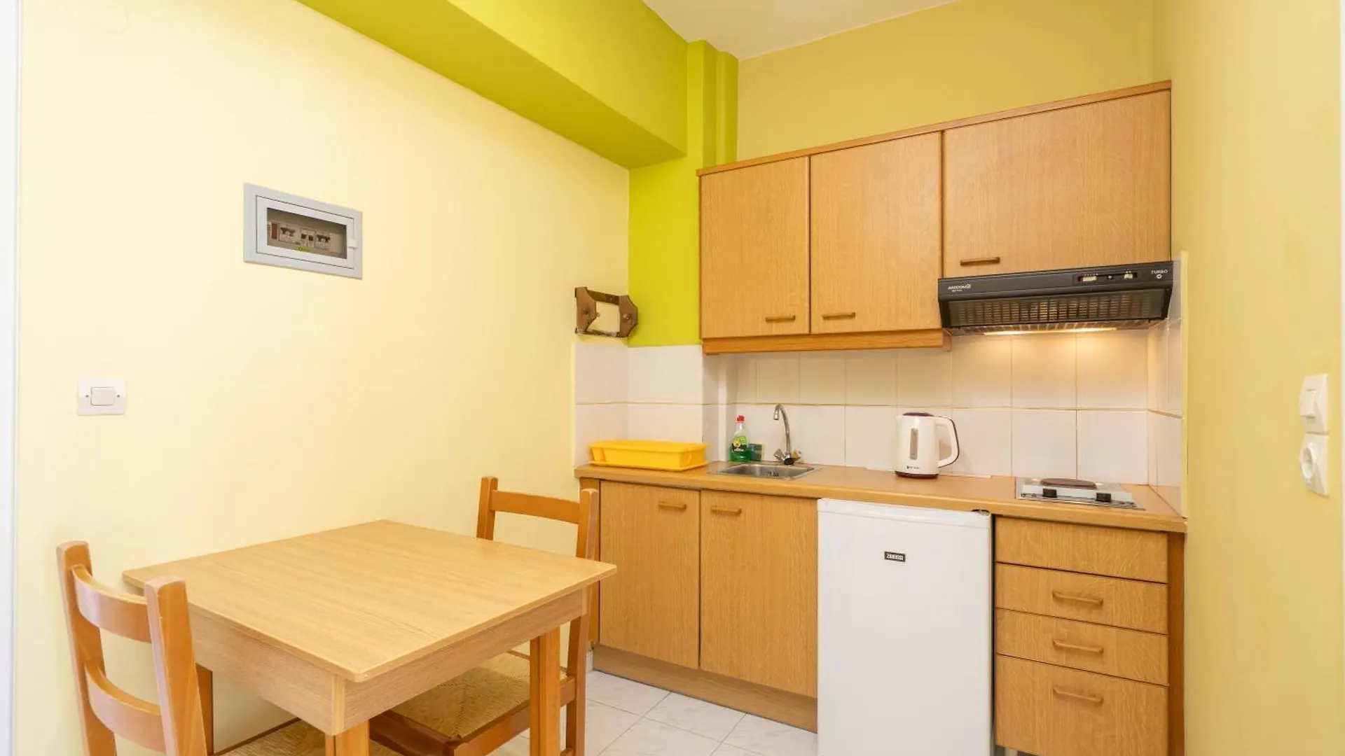 Remezzo Apartments Sami  2*, Sami (Kefalonia) Grekland
